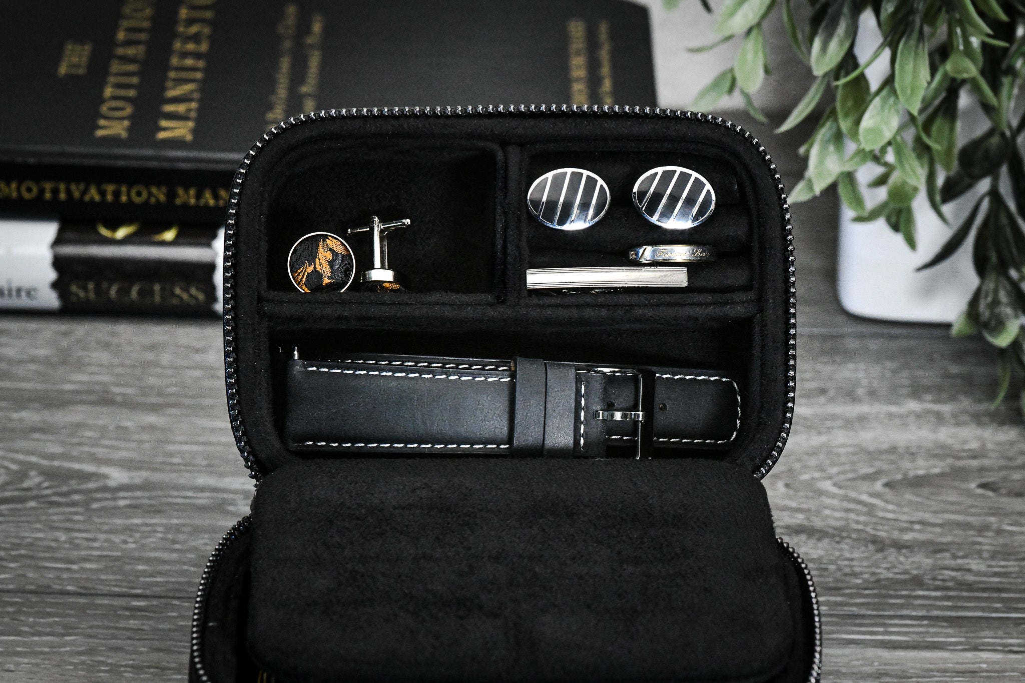 Watch and Jewelry Travel Case - Genuine Leather - Obsidian Black