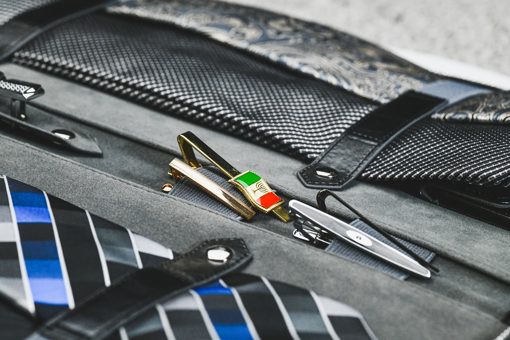 Travel Tie Case - Graphite Black