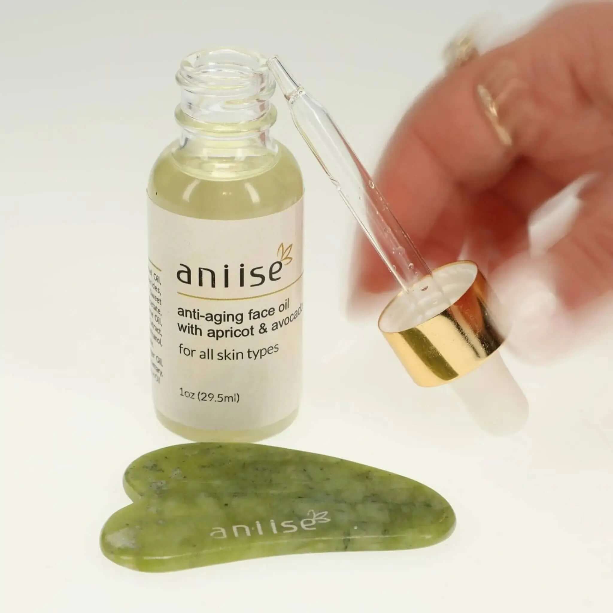 Gua Sha Jade Stone - AmeriLuxe Essentials