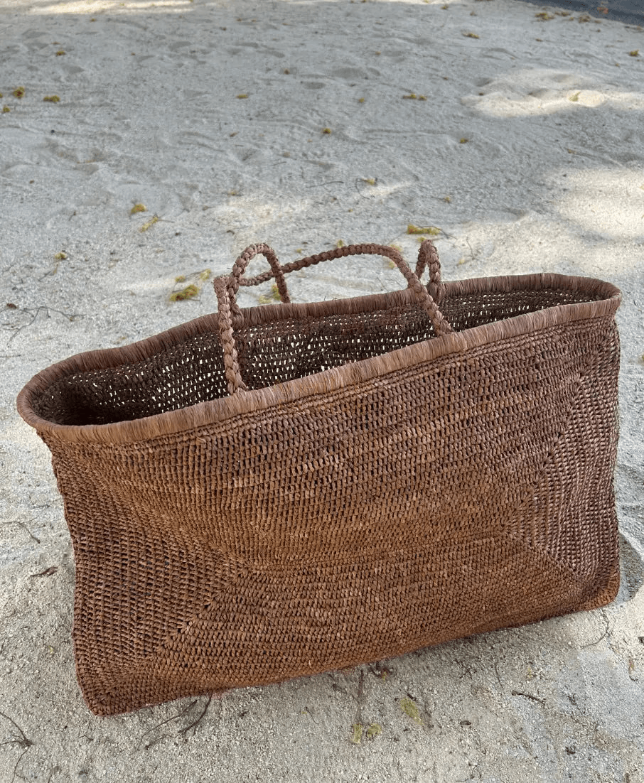 Clipa (XXL) Raffia Beach Tote Bag - AmeriLuxe Essentials
